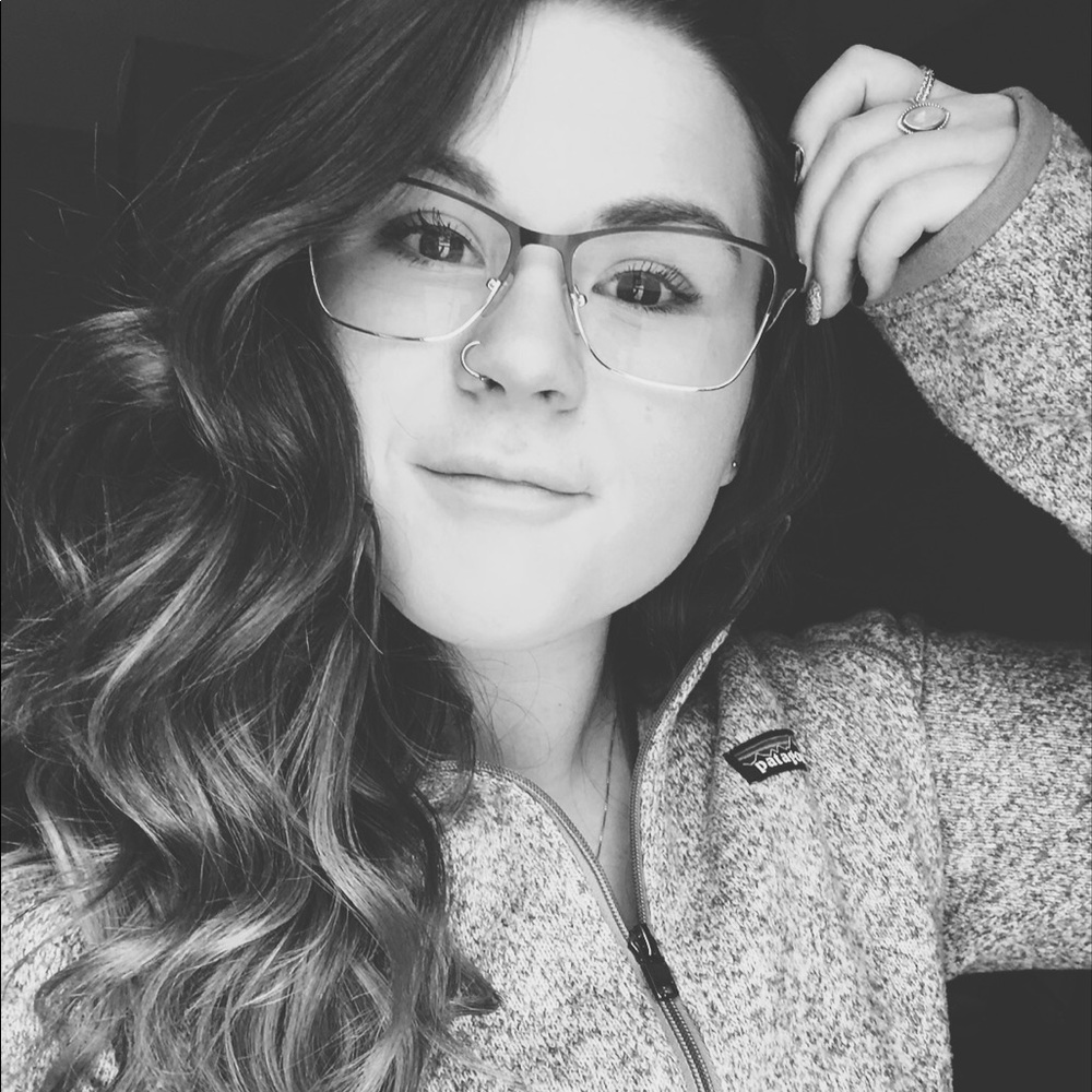 Meet your Posher, Avery
